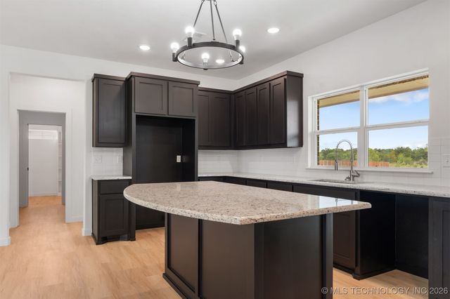 108 Michael, Calera, OK 74730