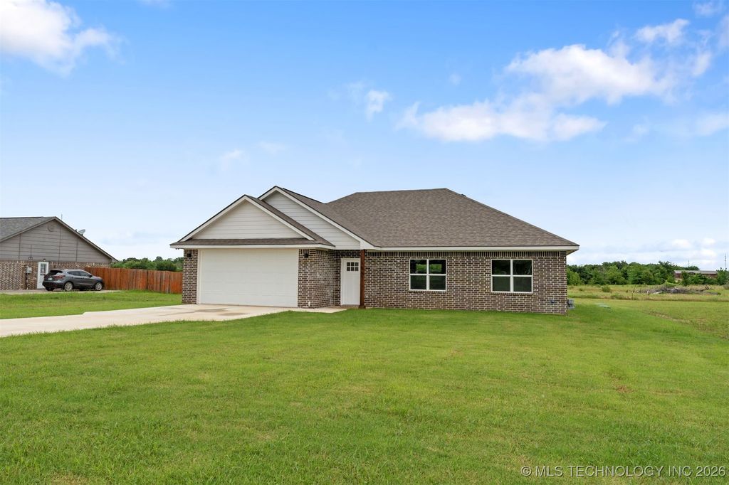108 Michael, Calera, OK 74730