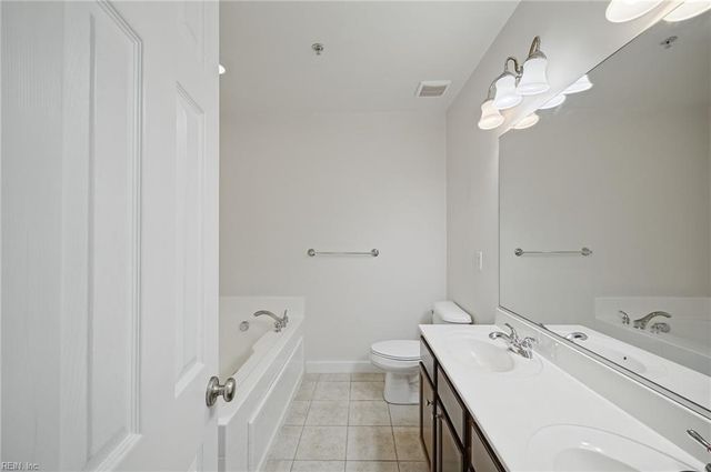 49 Miles Cary MEWS, Hampton, VA 23669