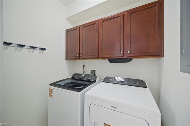 49 Miles Cary MEWS, Hampton, VA 23669