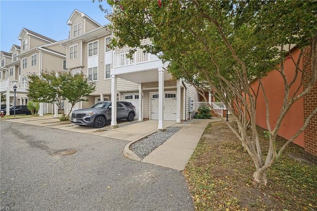 49 Miles Cary MEWS, Hampton, VA 23669