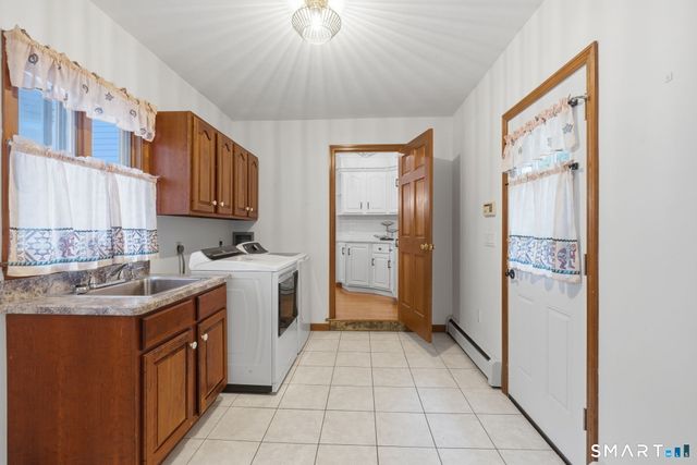 17 Eska Drive, Ledyard, CT 06339