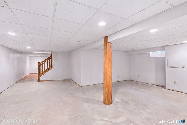 17 Eska Drive, Ledyard, CT 06339