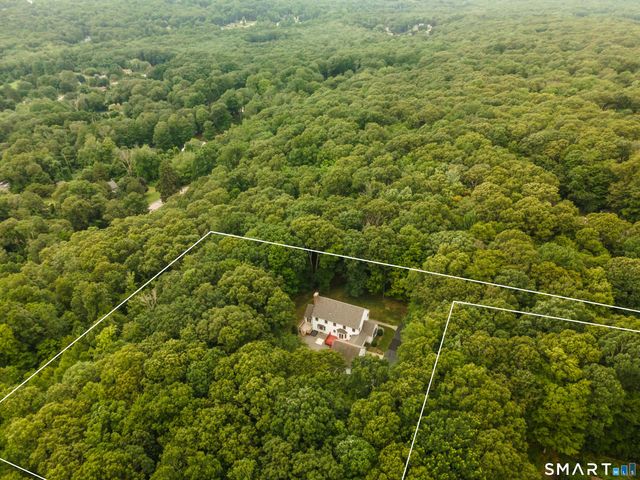 17 Eska Drive, Ledyard, CT 06339
