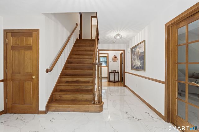 17 Eska Drive, Ledyard, CT 06339