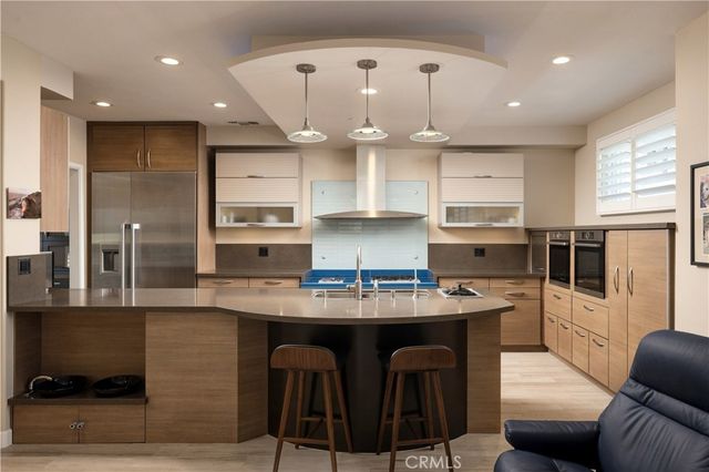 19427 Surfset, Huntington Beach, CA 92648