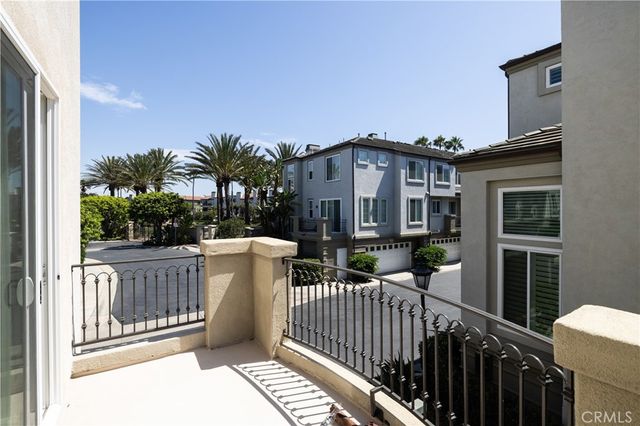 19427 Surfset, Huntington Beach, CA 92648