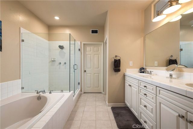 19427 Surfset, Huntington Beach, CA 92648