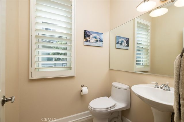 19427 Surfset, Huntington Beach, CA 92648