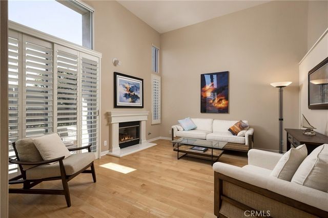 19427 Surfset, Huntington Beach, CA 92648