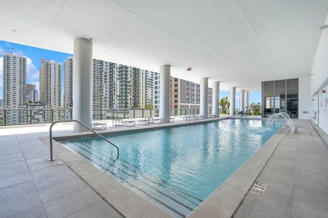 1600 NE 1st Ave 1601, Miami, FL 33132