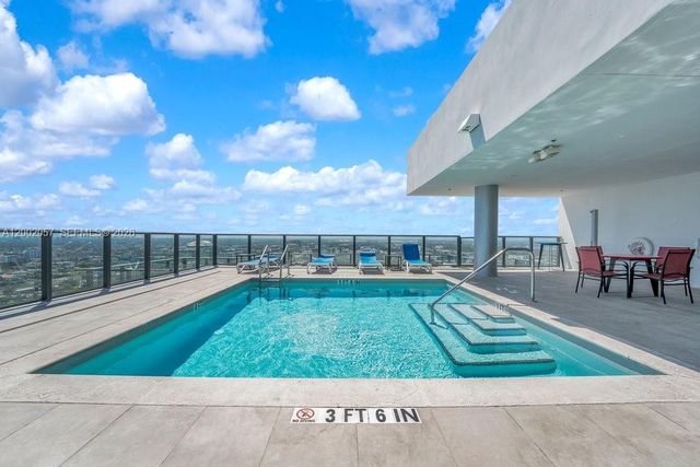 1600 NE 1st Ave 1601, Miami, FL 33132