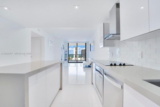 1600 NE 1st Ave 1601, Miami, FL 33132