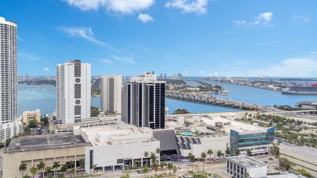 1600 NE 1st Ave 1601, Miami, FL 33132