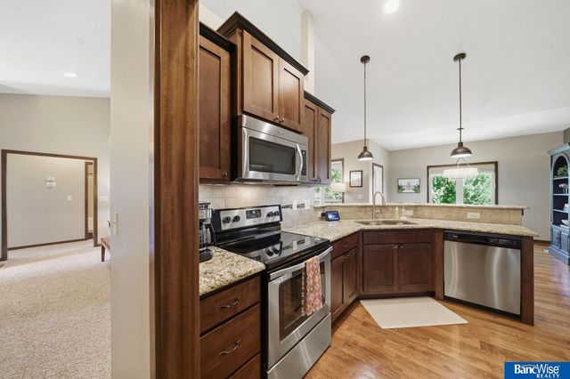 1340 Blue Spruce Drive, Lincoln, NE 68505