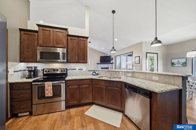 1340 Blue Spruce Drive, Lincoln, NE 68505