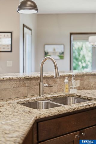 1340 Blue Spruce Drive, Lincoln, NE 68505