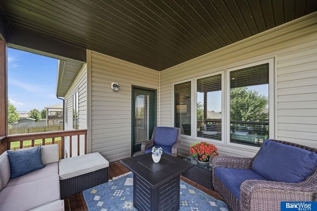 1340 Blue Spruce Drive, Lincoln, NE 68505