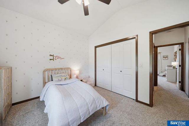 1340 Blue Spruce Drive, Lincoln, NE 68505