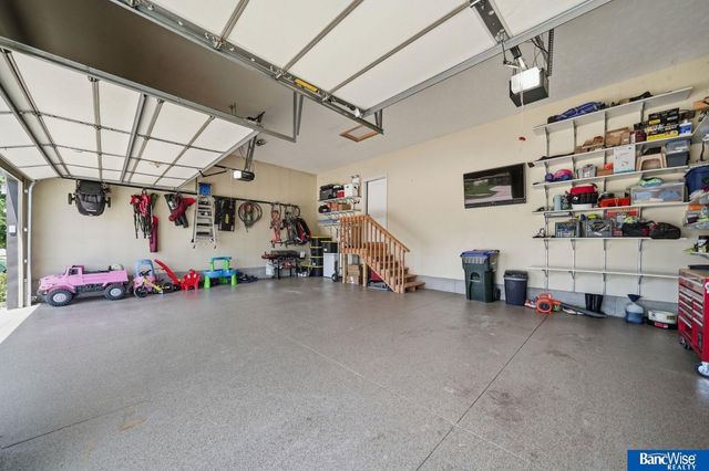 1340 Blue Spruce Drive, Lincoln, NE 68505