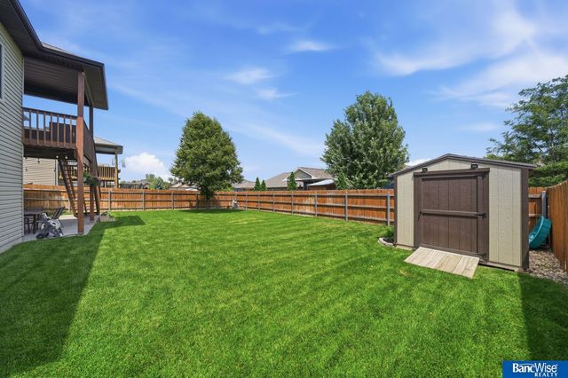 1340 Blue Spruce Drive, Lincoln, NE 68505