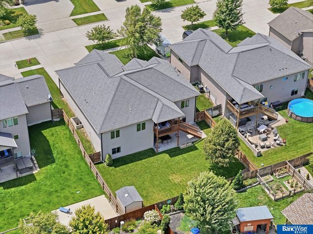 1340 Blue Spruce Drive, Lincoln, NE 68505