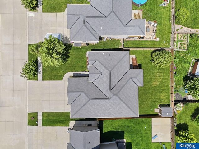 1340 Blue Spruce Drive, Lincoln, NE 68505