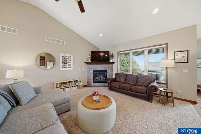 1340 Blue Spruce Drive, Lincoln, NE 68505