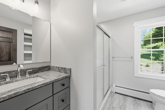 2 Meeting House Ln, Wilbraham, MA 01095