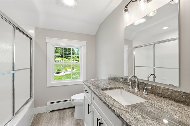 2 Meeting House Ln, Wilbraham, MA 01095