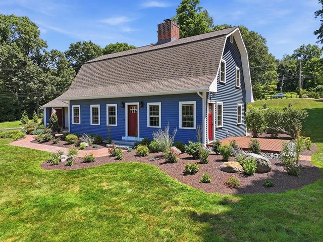 2 Meeting House Ln, Wilbraham, MA 01095