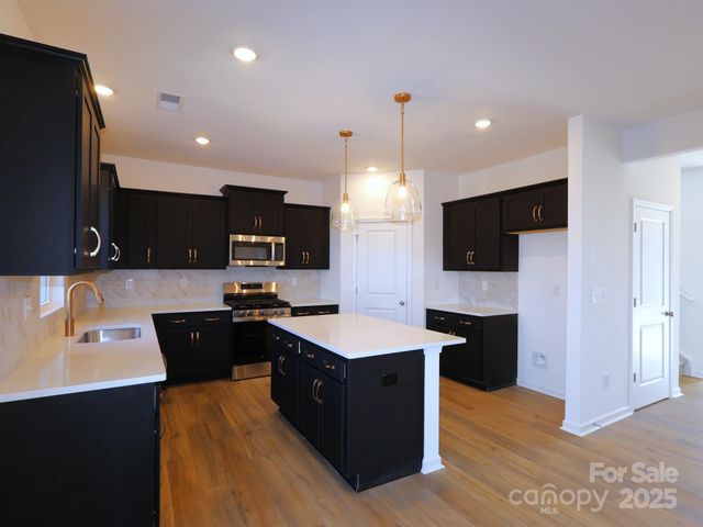 1333 Fremont Drive, Wingate, NC 28174