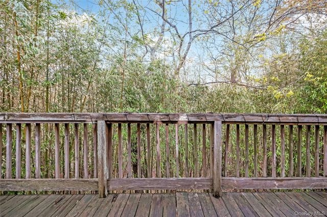 3010 Hulse Landing C-19, Wading River, NY 11792