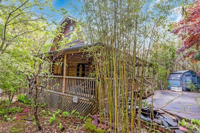 3010 Hulse Landing C-19, Wading River, NY 11792