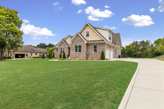 4029 Pleasant Gate Ln, Columbia, TN 38401