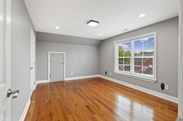 4029 Pleasant Gate Ln, Columbia, TN 38401