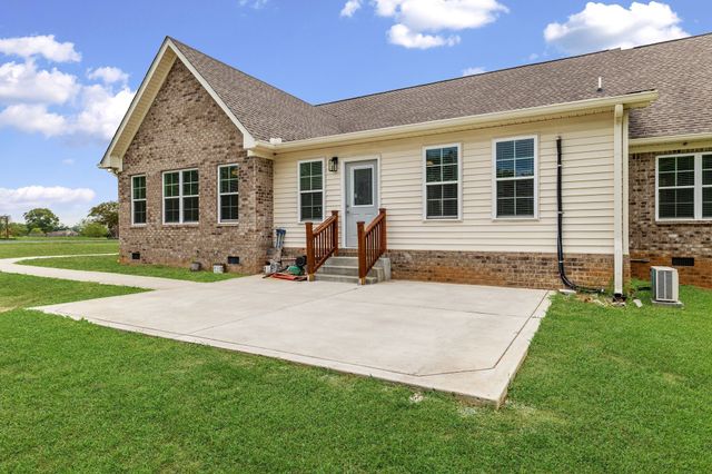 4029 Pleasant Gate Ln, Columbia, TN 38401