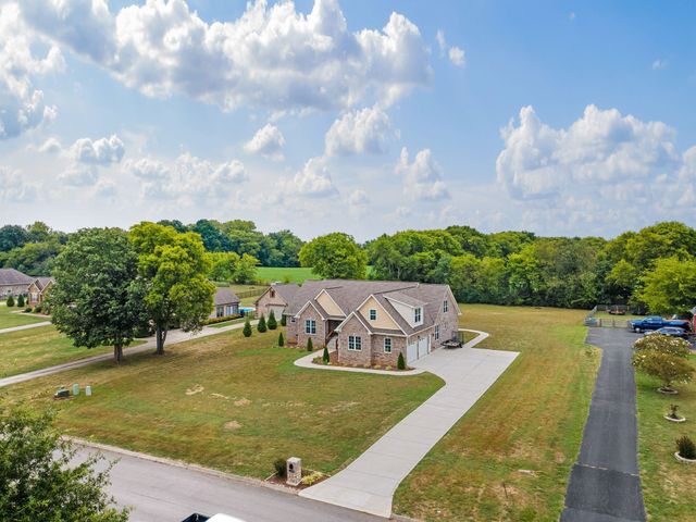 4029 Pleasant Gate Ln, Columbia, TN 38401