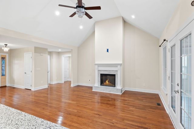 4029 Pleasant Gate Ln, Columbia, TN 38401