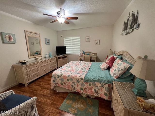 4603 Bayshore DR F8, Naples, FL 34112