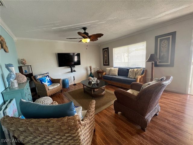 4603 Bayshore DR F8, Naples, FL 34112