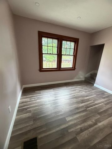 7227 Plainfield Road, Deer Park, OH 45236