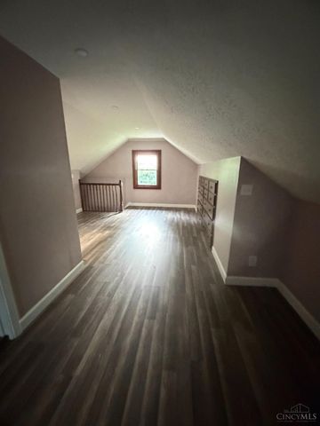 7227 Plainfield Road, Deer Park, OH 45236