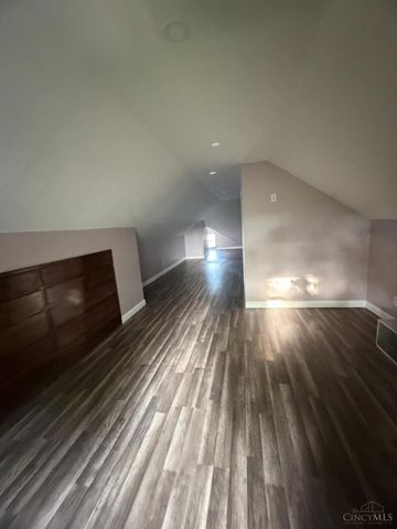 7227 Plainfield Road, Deer Park, OH 45236