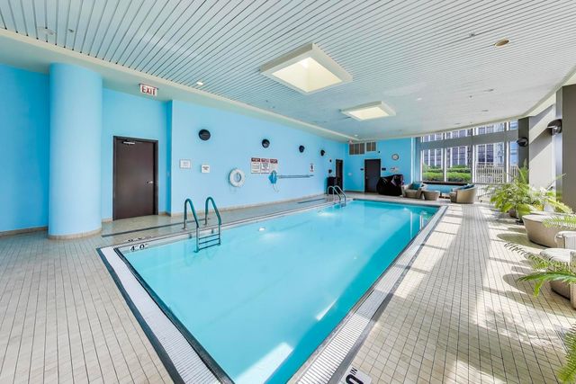 1211 S Prairie Avenue 2003, Chicago, IL 60605