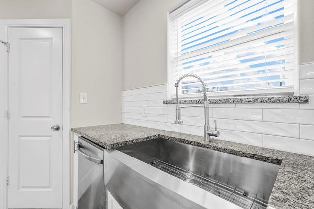 536 E Carter Street, Sherman, TX 75090