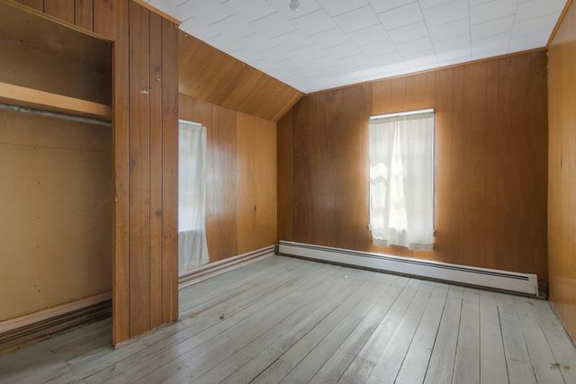 9224 E Duck Lake Road, Suttons Bay Twp, MI 49682