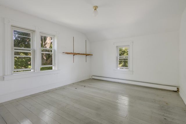 9224 E Duck Lake Road, Suttons Bay Twp, MI 49682