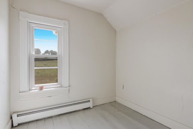 9224 E Duck Lake Road, Suttons Bay Twp, MI 49682