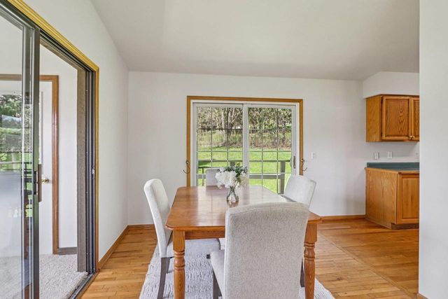 5963 Cherokee Valley Pass, Waunakee, WI 53597